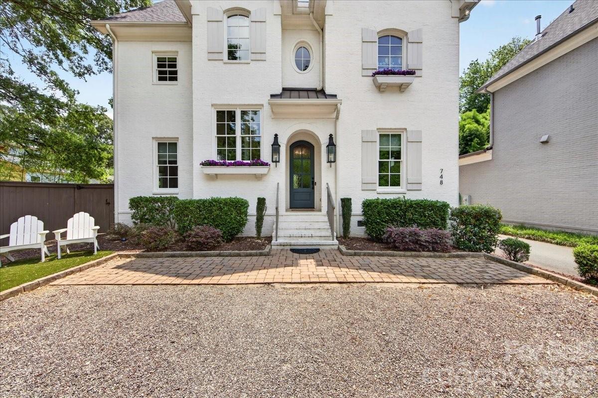 748 Ellsworth Road