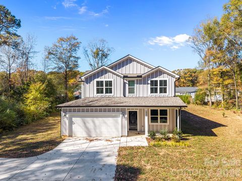 Photo of 2005 Overhill Drive, Monroe, NC 28110 (MLS # 4346815)