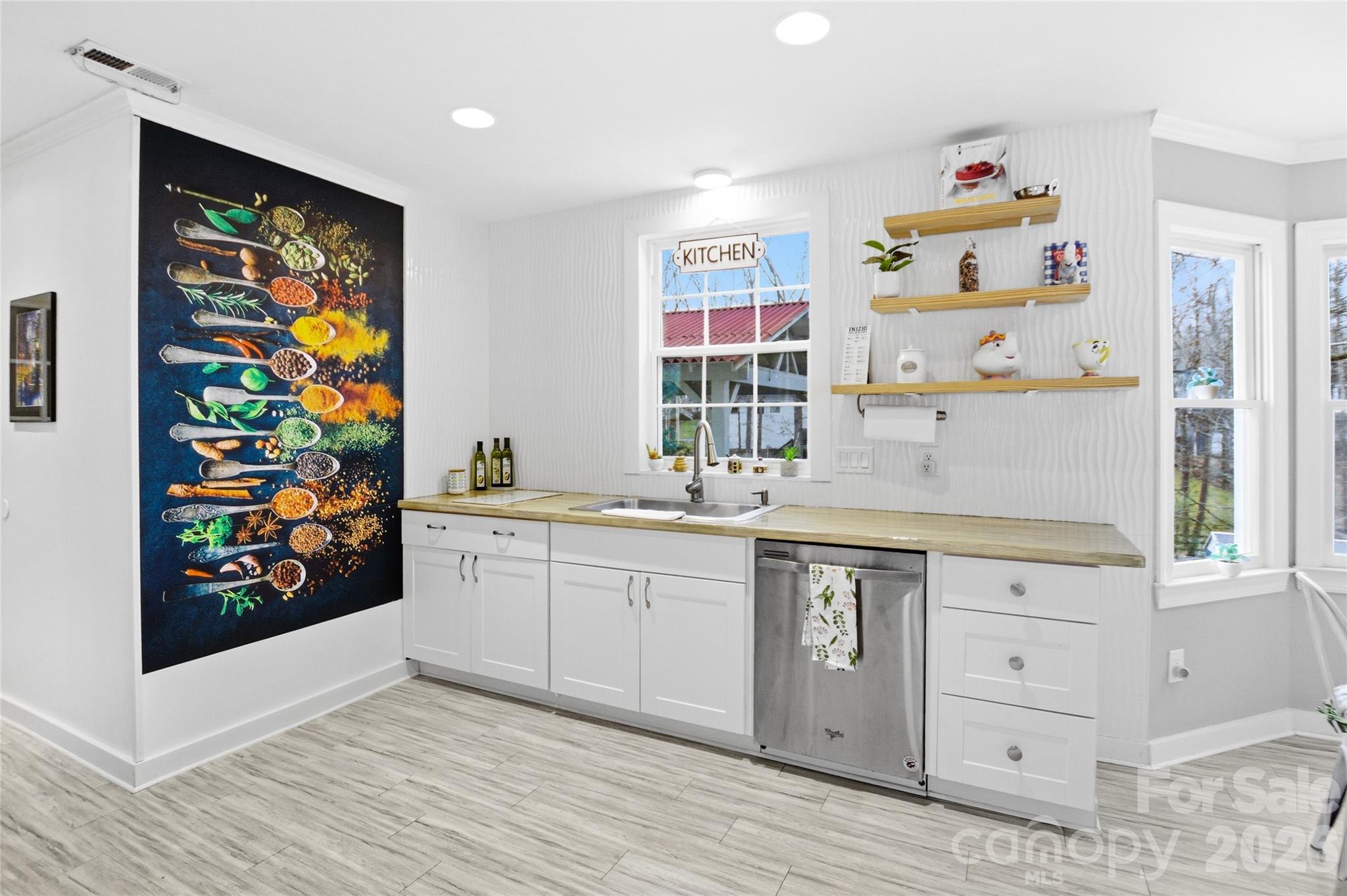 2316 Wineberry Court