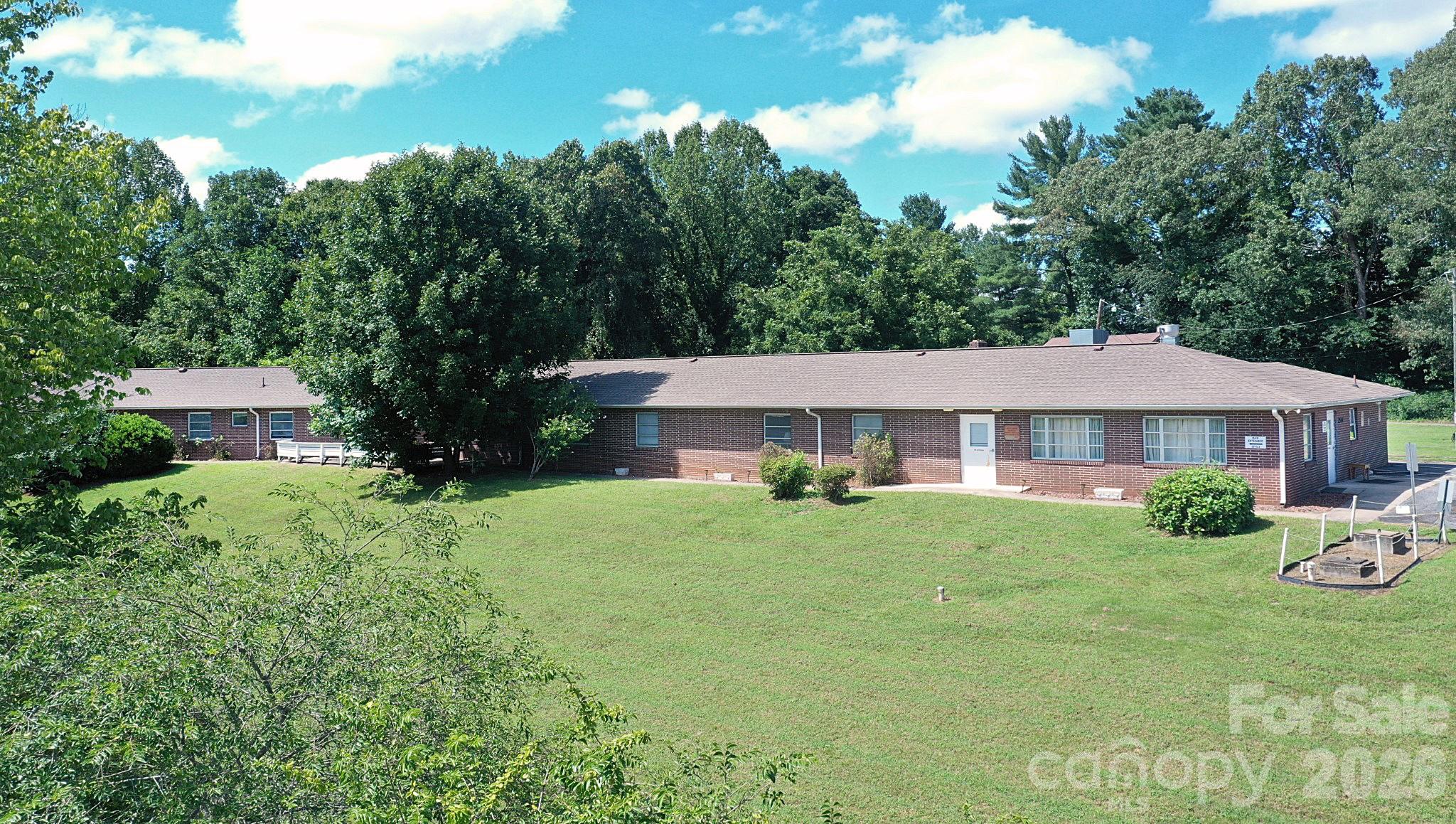 2544 Grandview Circle SW