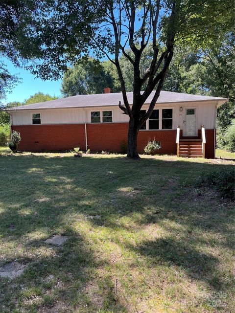 Photo of 78 Dogwood Lane, Badin, NC 28009 (MLS # 4297793)