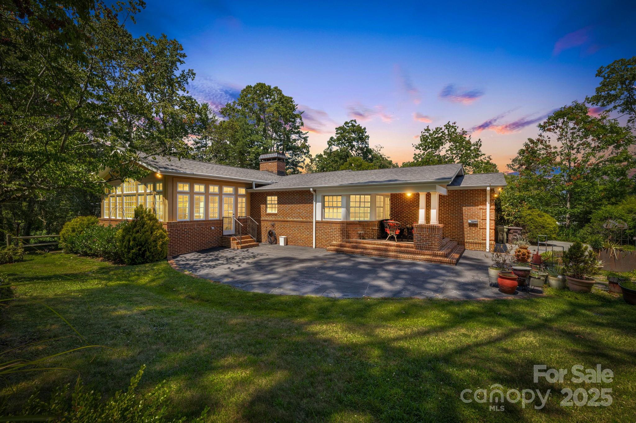 3 Amherst Road