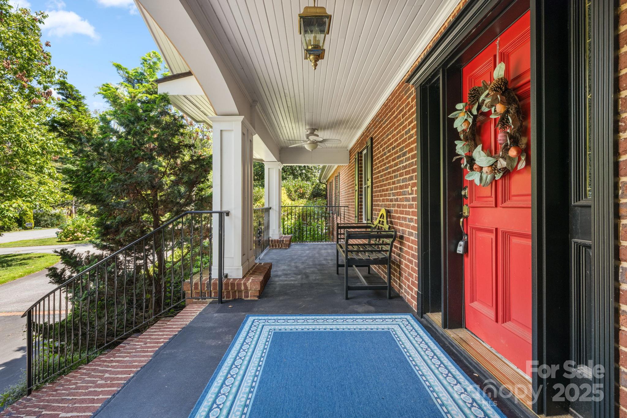3 Amherst Road