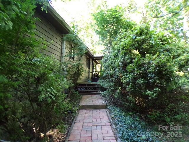 140 Beechwood Circle