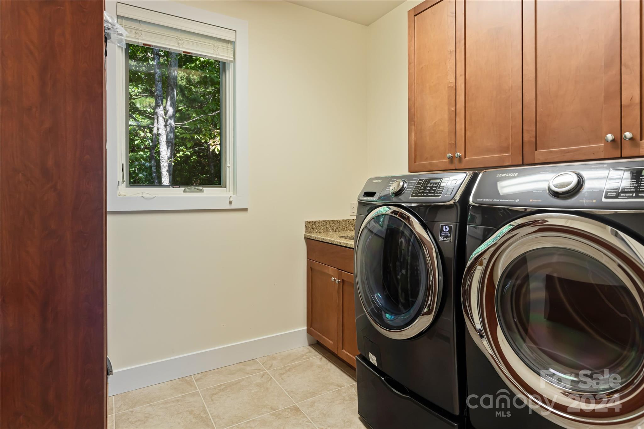 The Ridge at Black Mtn Estates - Residential