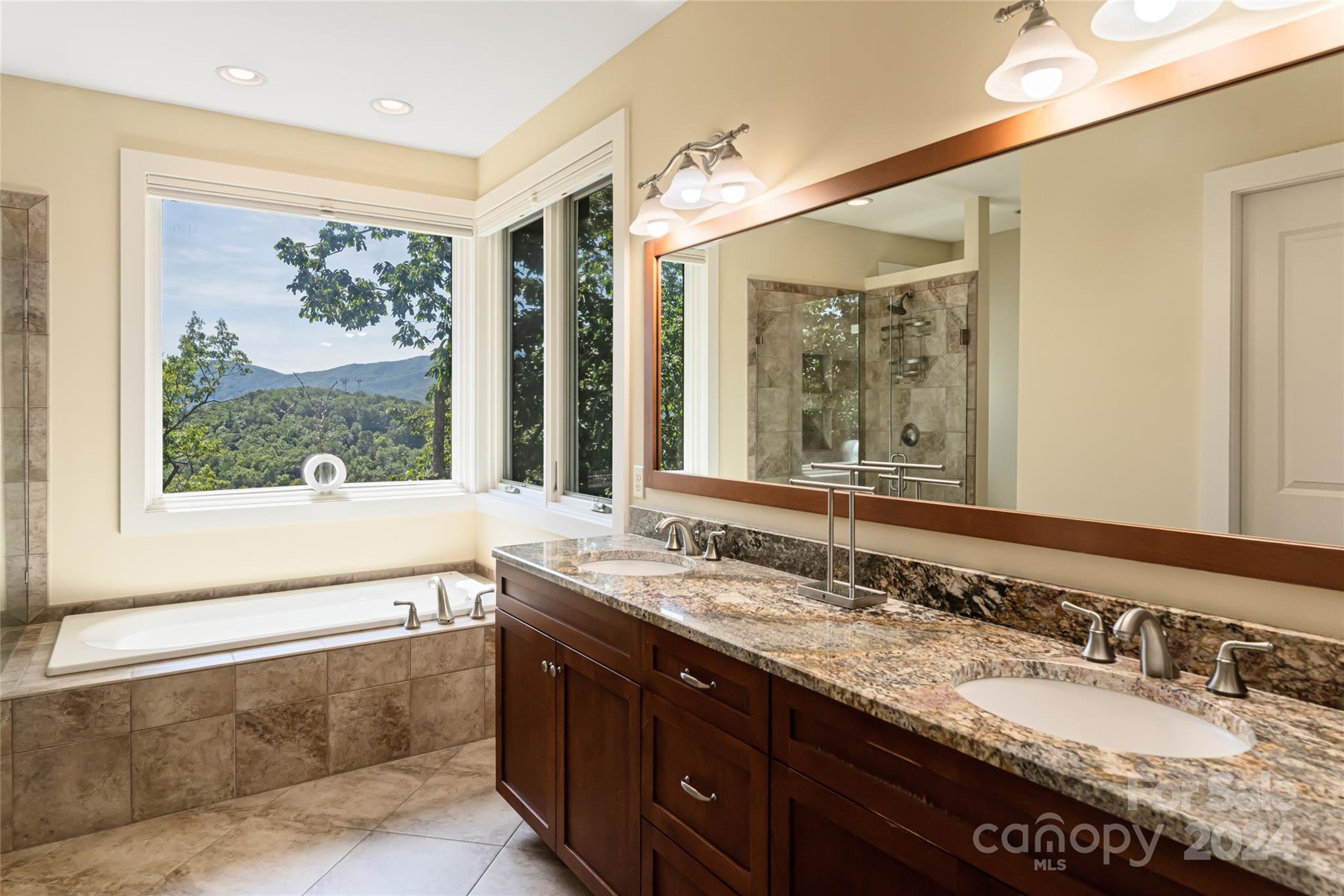 The Ridge at Black Mtn Estates - Residential