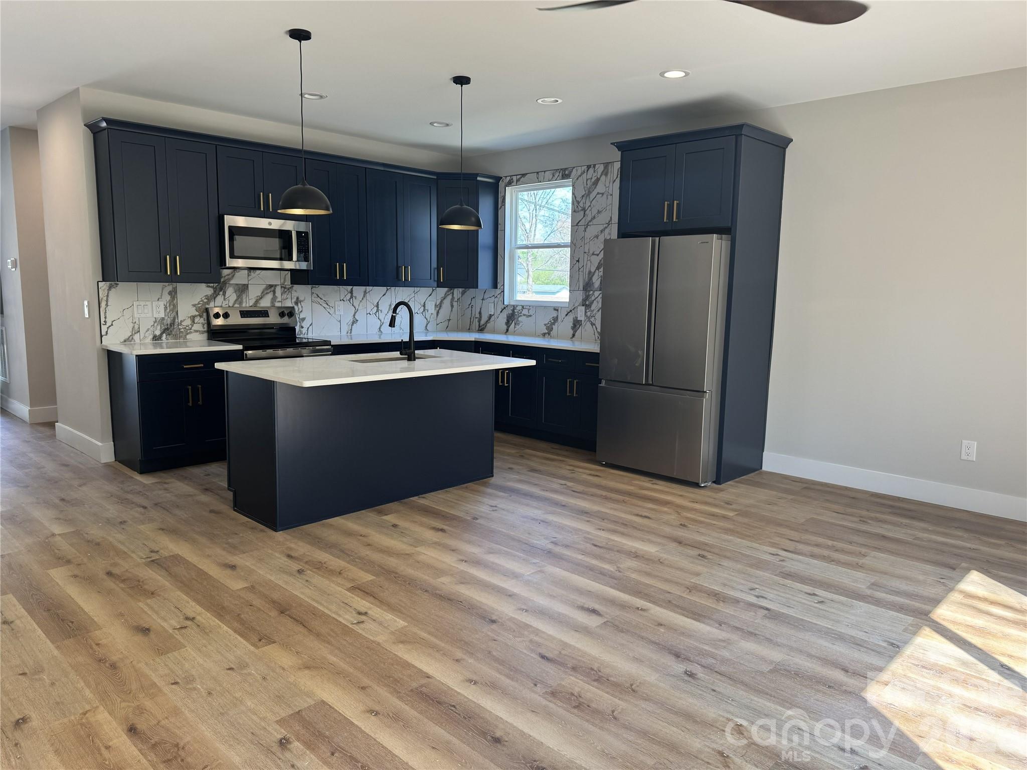 912 A Rhode Island Avenue NW