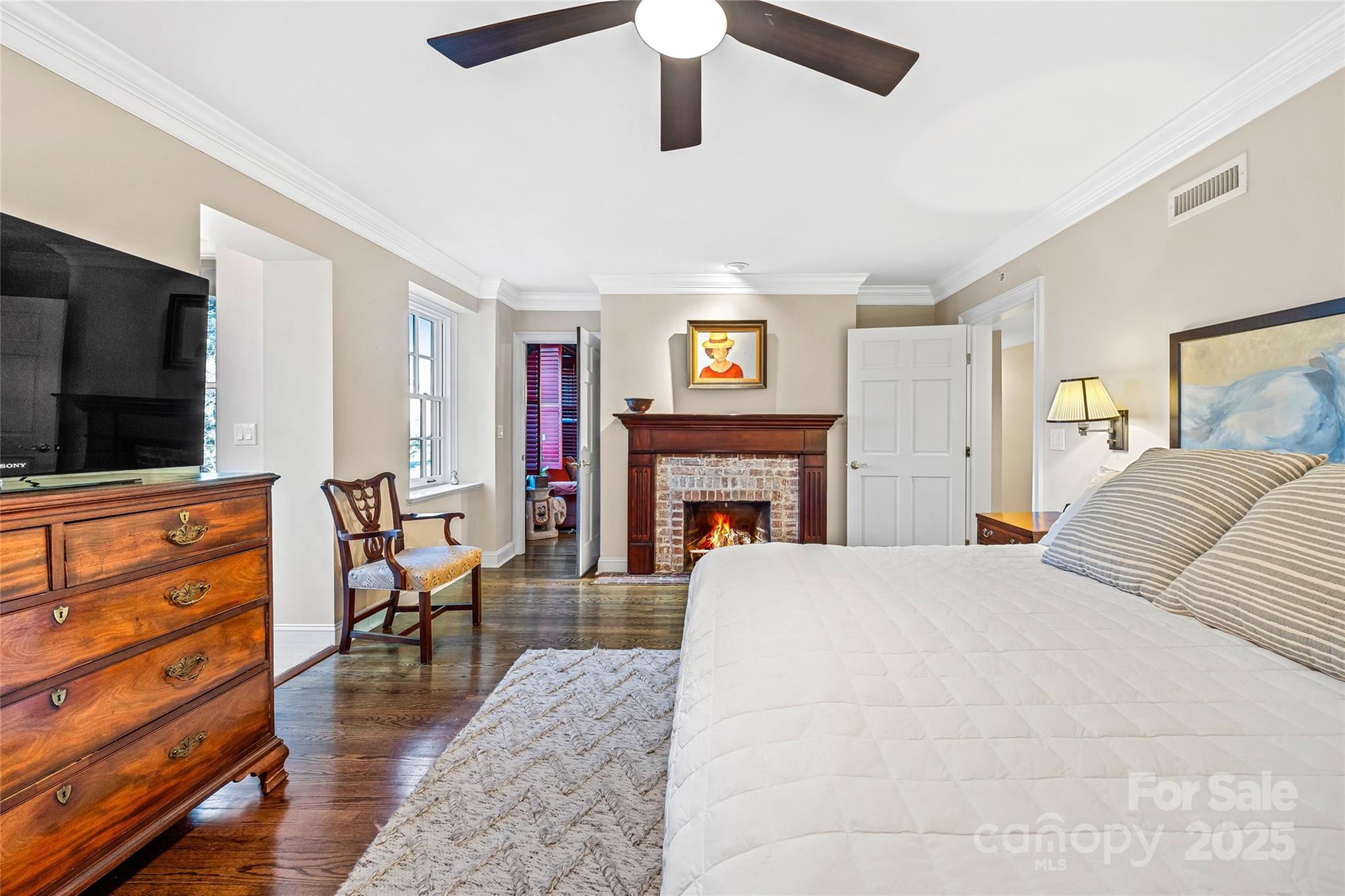 Longchamps Condos - Residential