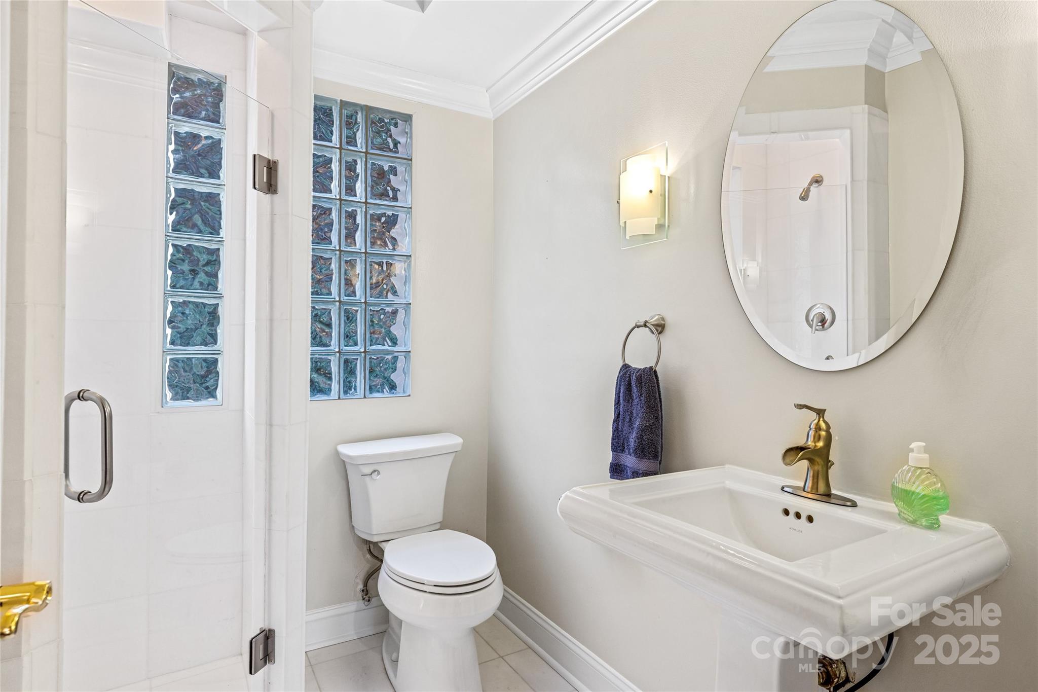 Longchamps Condos - Residential