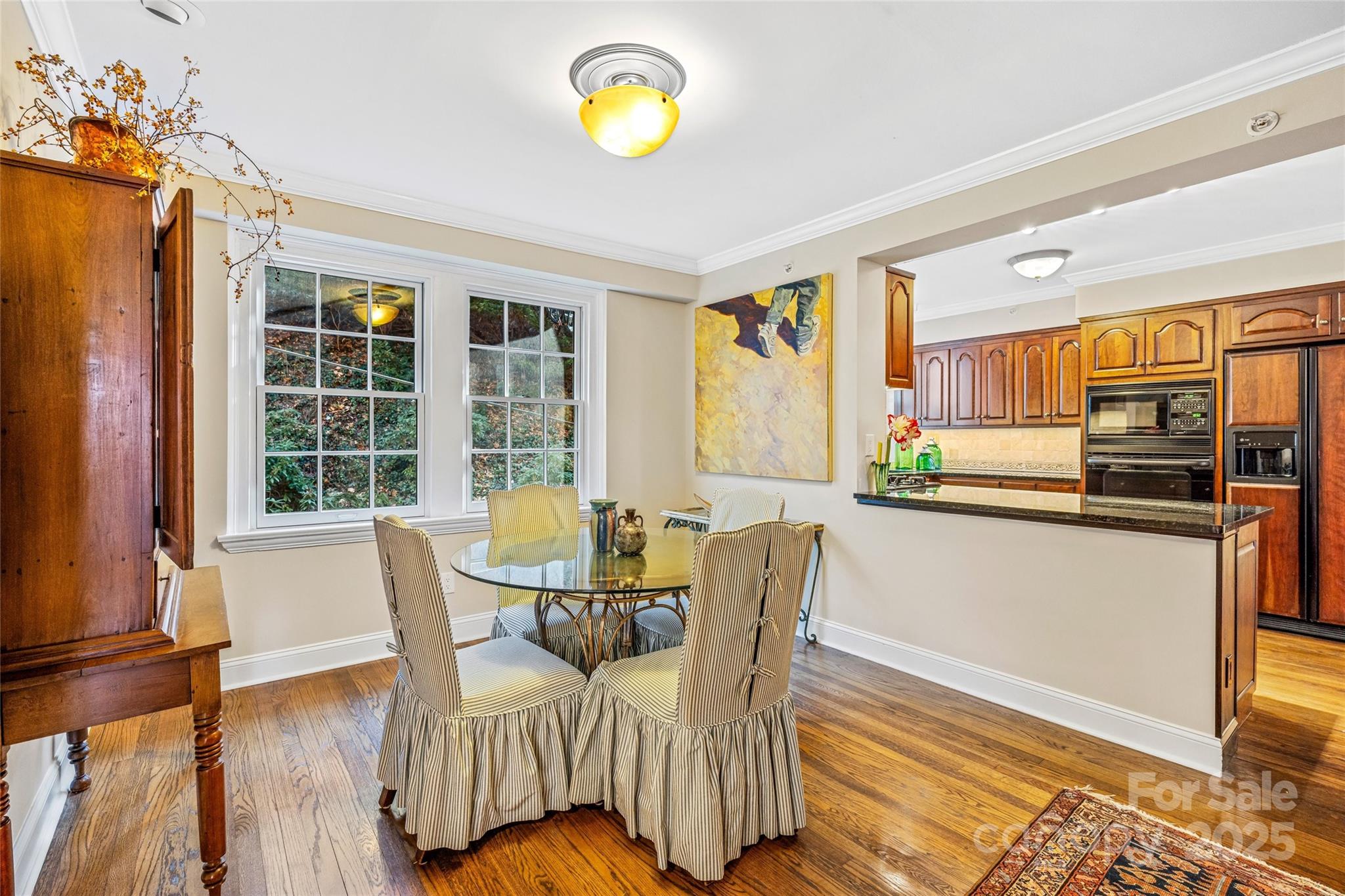 Longchamps Condos - Residential