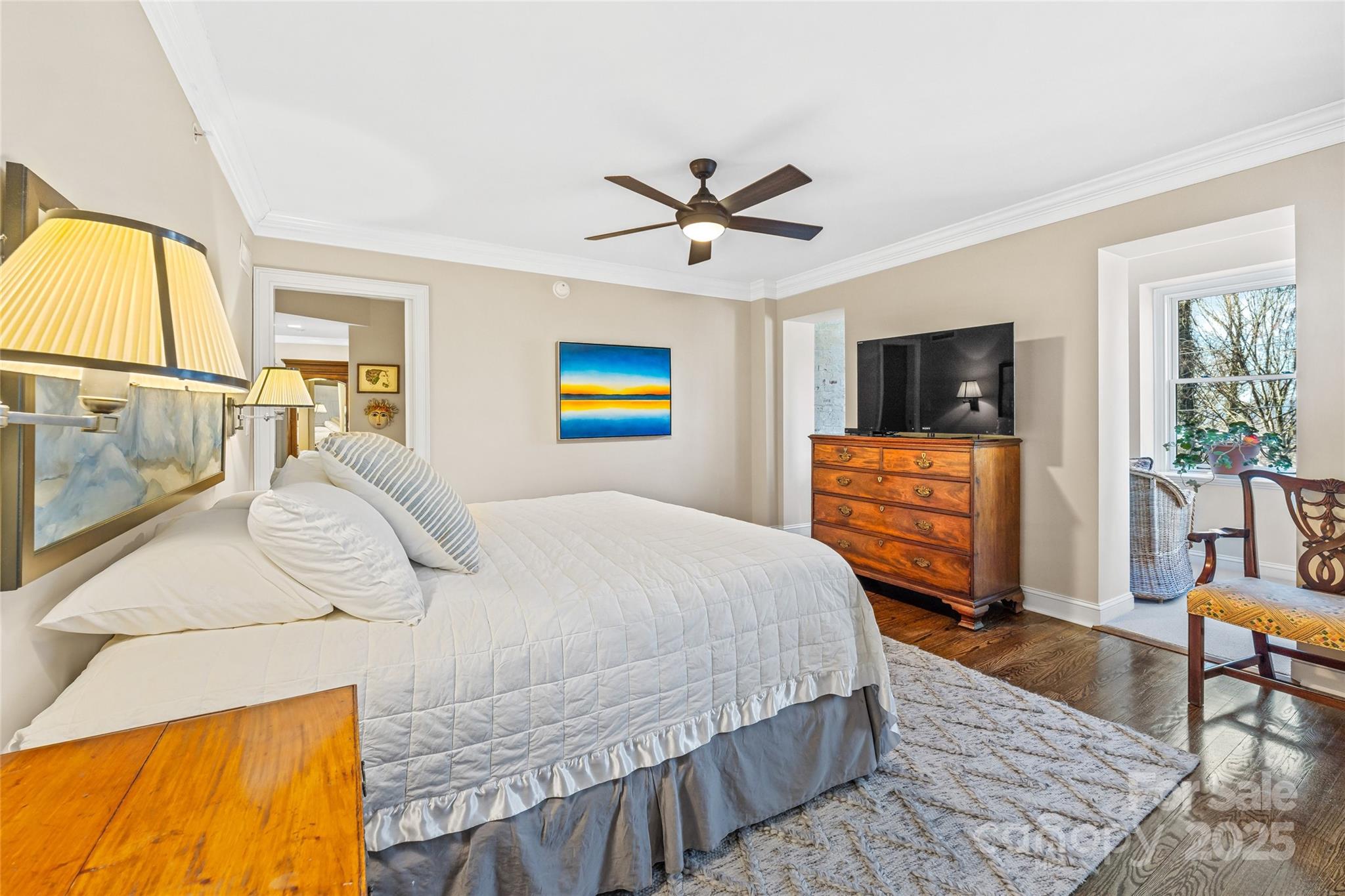 Longchamps Condos - Residential