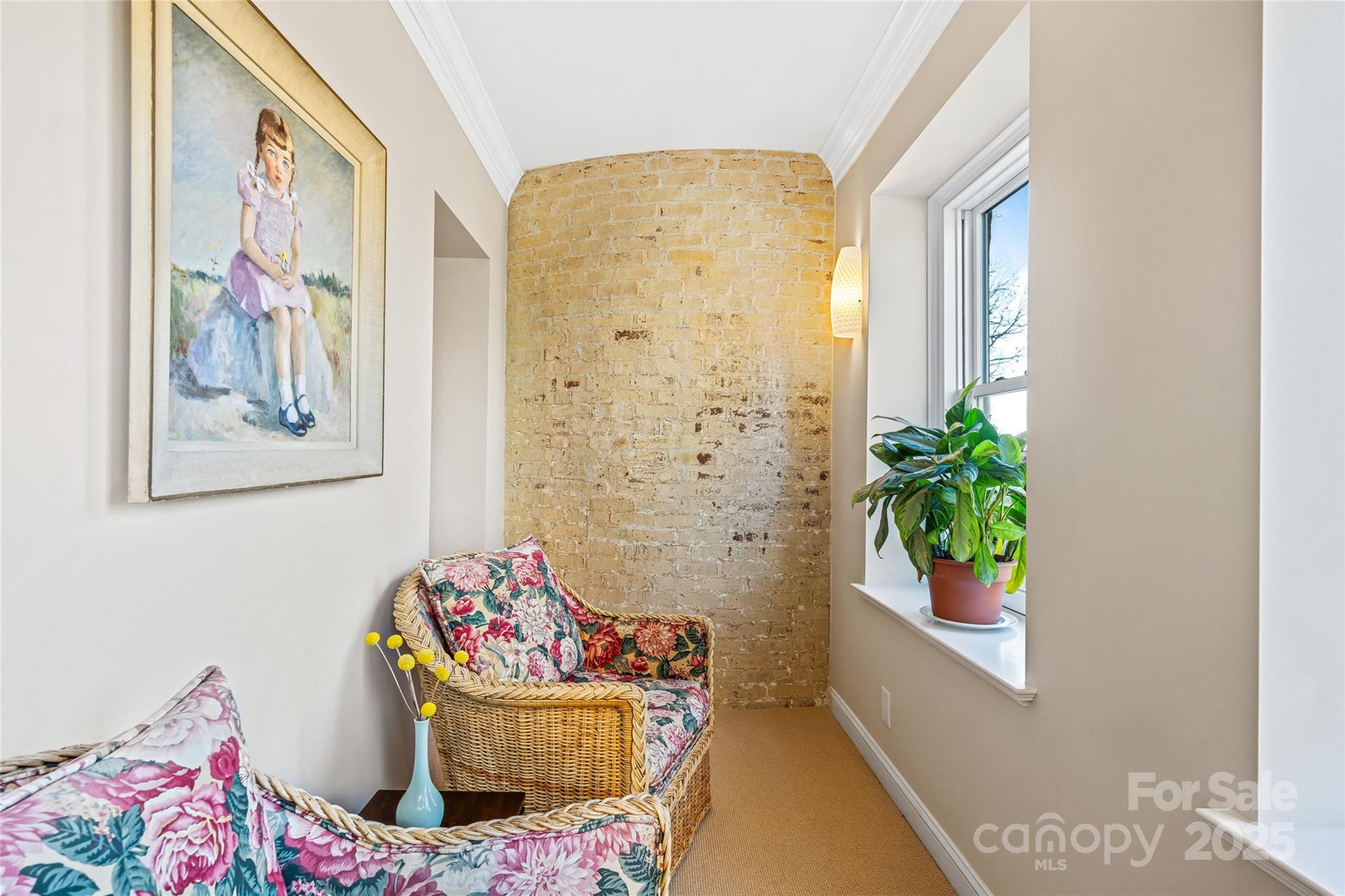 Longchamps Condos - Residential