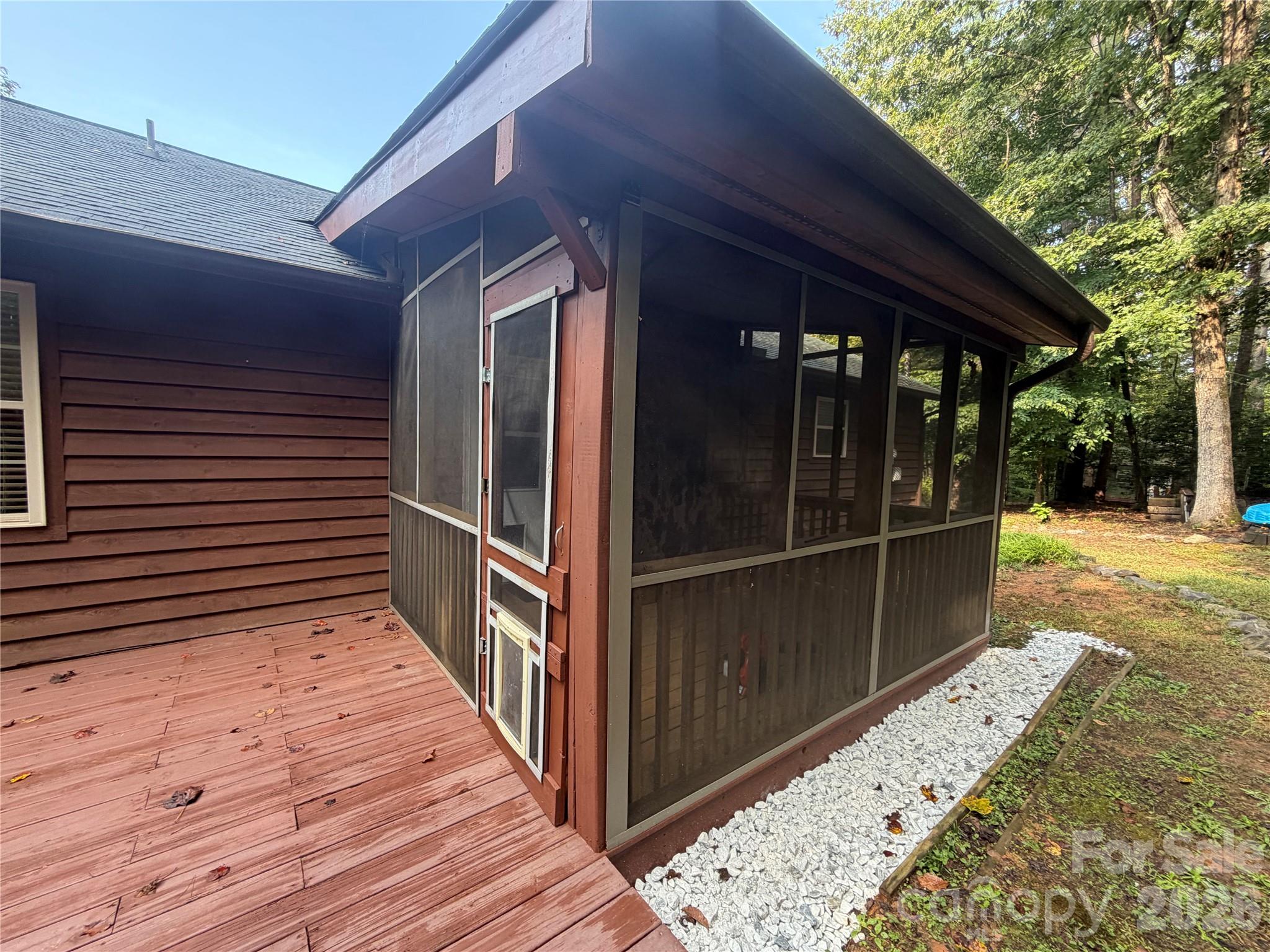 411 Cabin Cove Lane