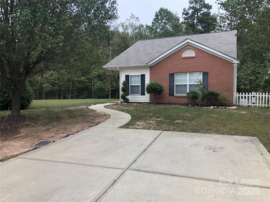 Waxhaw location, minutes from town. 3 bedroom ranch, open floor plan. High ceilings in living room, large eat in kitchen. Spacious primary and split bedroom floor plan. Cul-de-sac and large yard. Come check this one out for yourself!

We strive to provide an experience that is cost-effective and convenient.
That’s why we provide a Resident Benefits Package (RBP) to address common headaches for our
residents. Our program handles pest control, air filter delivery, utility set up, credit building and more at a
rate of $40.00/month, added to every property as a required program. More details upon application.