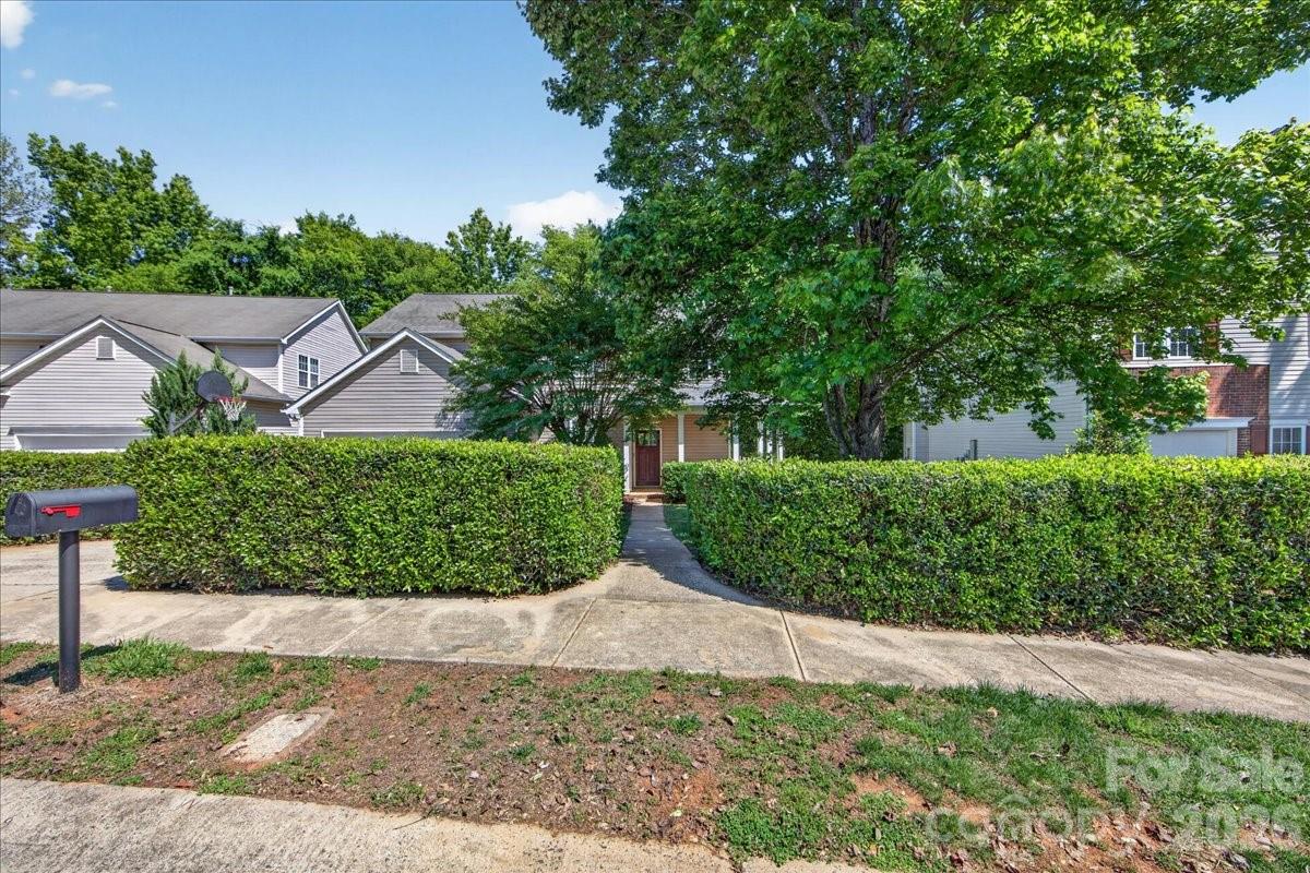 9200 Royal Highlands Court