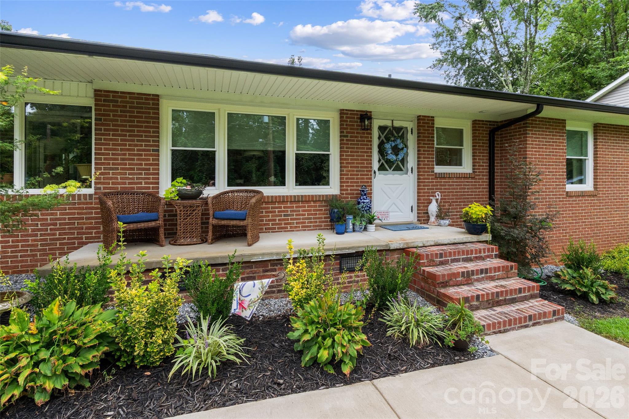 1101 Rosewood Avenue