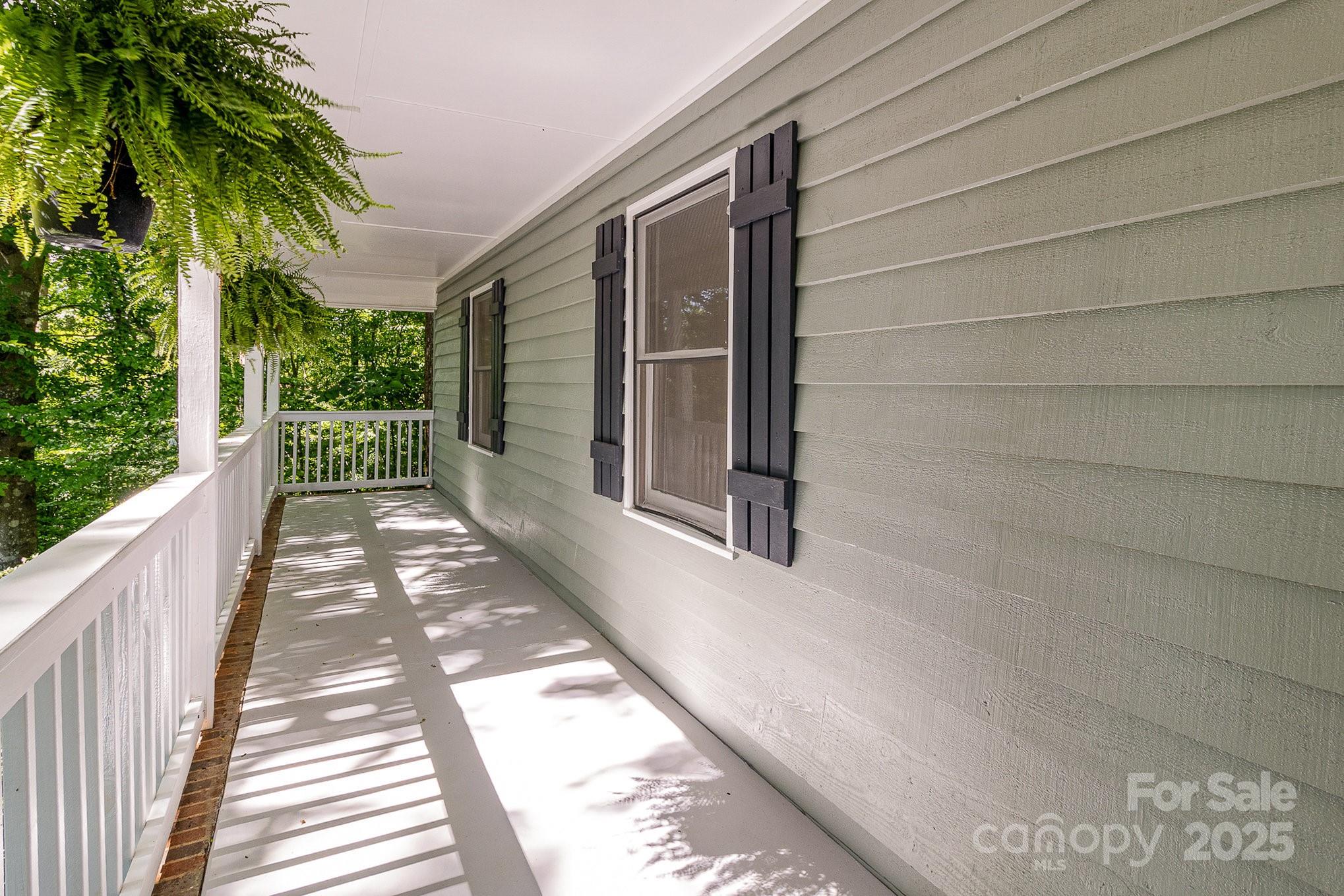 1118 Brookwood Drive
