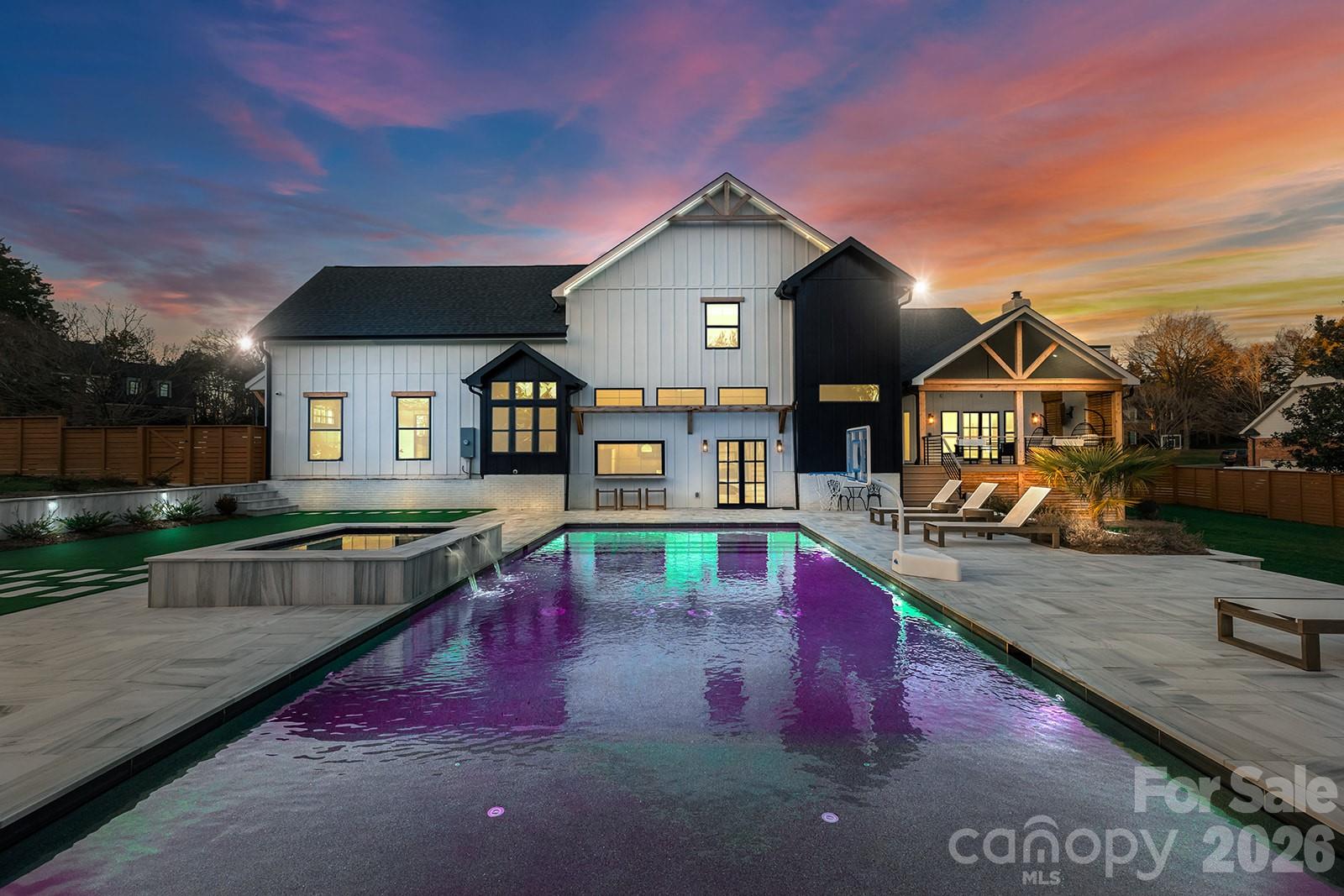 3207 Broadfield Road