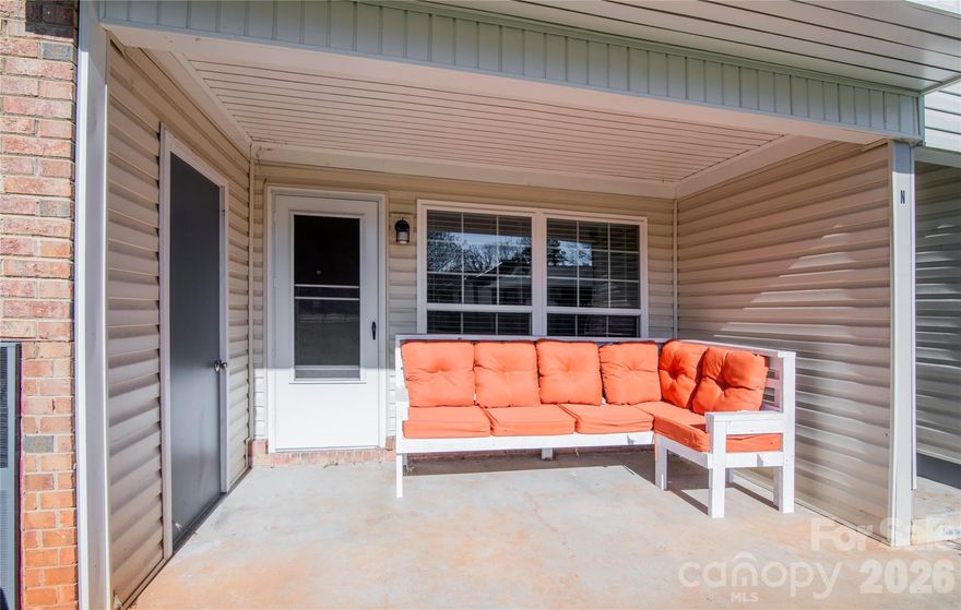 Ground-floor unit that has been tastefully updated. LVP flooring throughout and an updated kitchen equipped with stainless steel appliances. Spacious living/dining area has lots of natural light and opens up to a large patio with beautiful views of the pool and common grounds that you can walk right out to. The large primary bedroom with walk-in closet. Enjoy easy access to Albemarle Road, Independence Boulevard, and Uptown Charlotte, making commuting and city living a breeze.