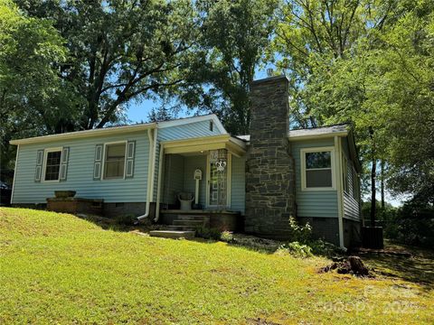 66 Arlington Avenue SE Concord NC 28025