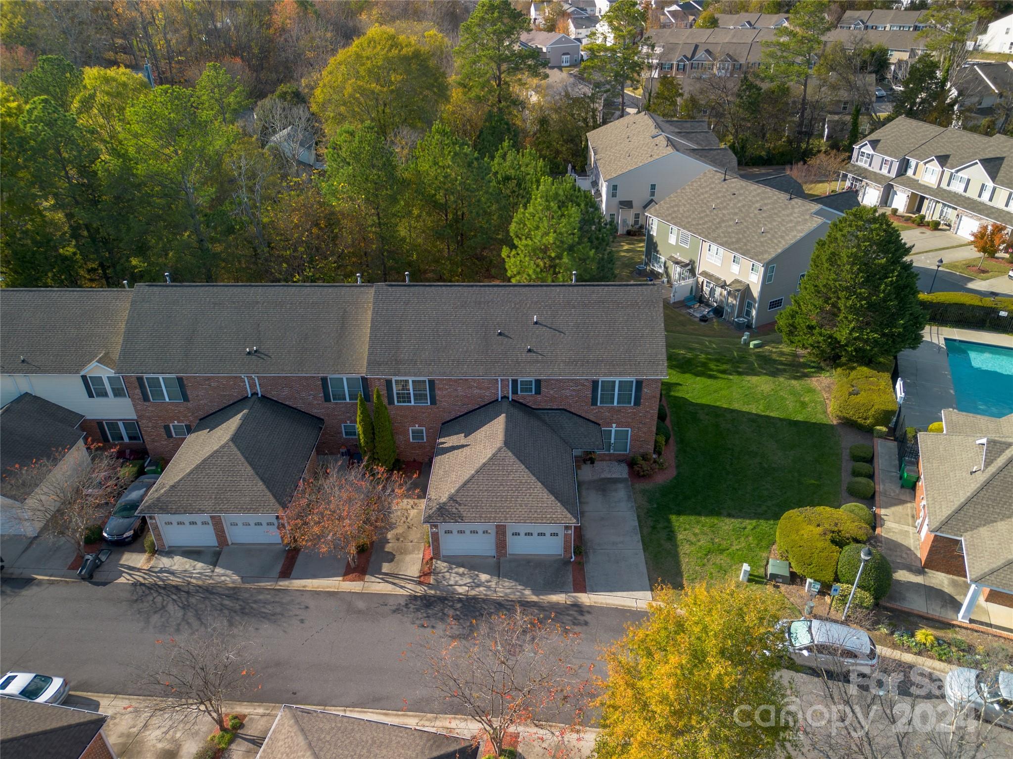 Adare Townhomes - Residential