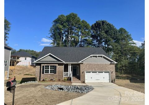 Photo of 2911 Waterford Lane #35 B, Albemarle, NC 28001 (MLS # 4314127)