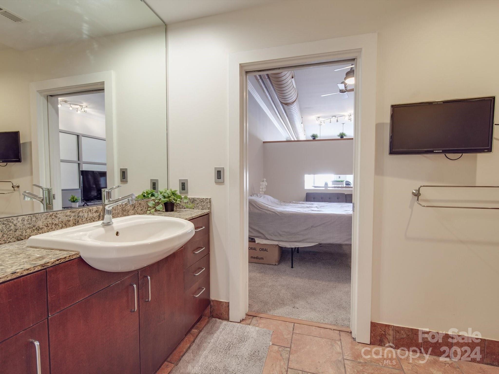 Courtside - Residential