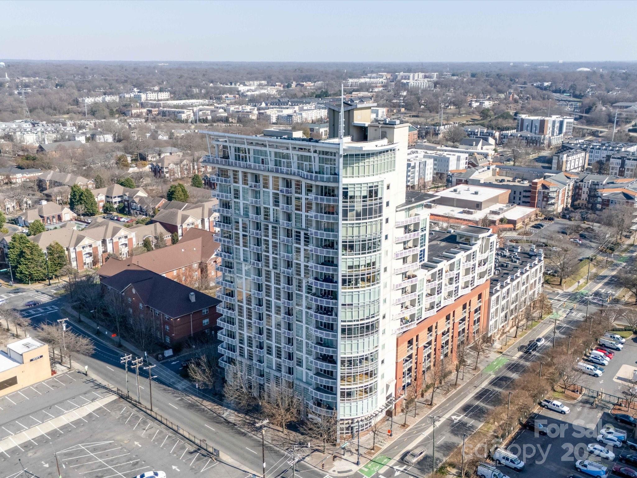 Courtside - Residential