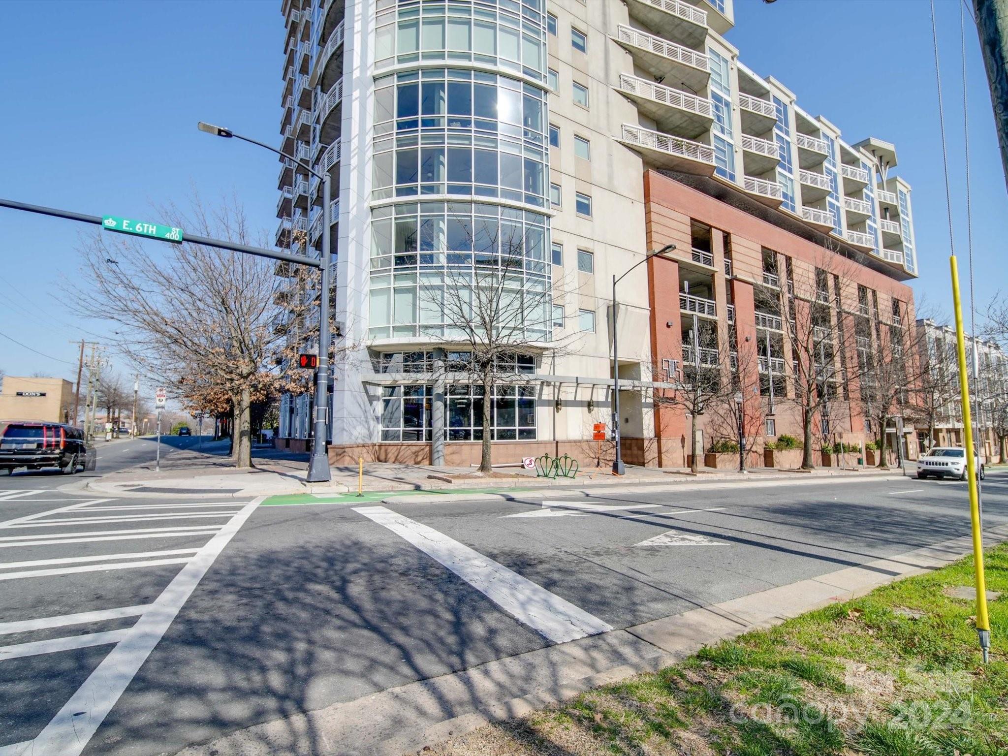 Courtside - Residential