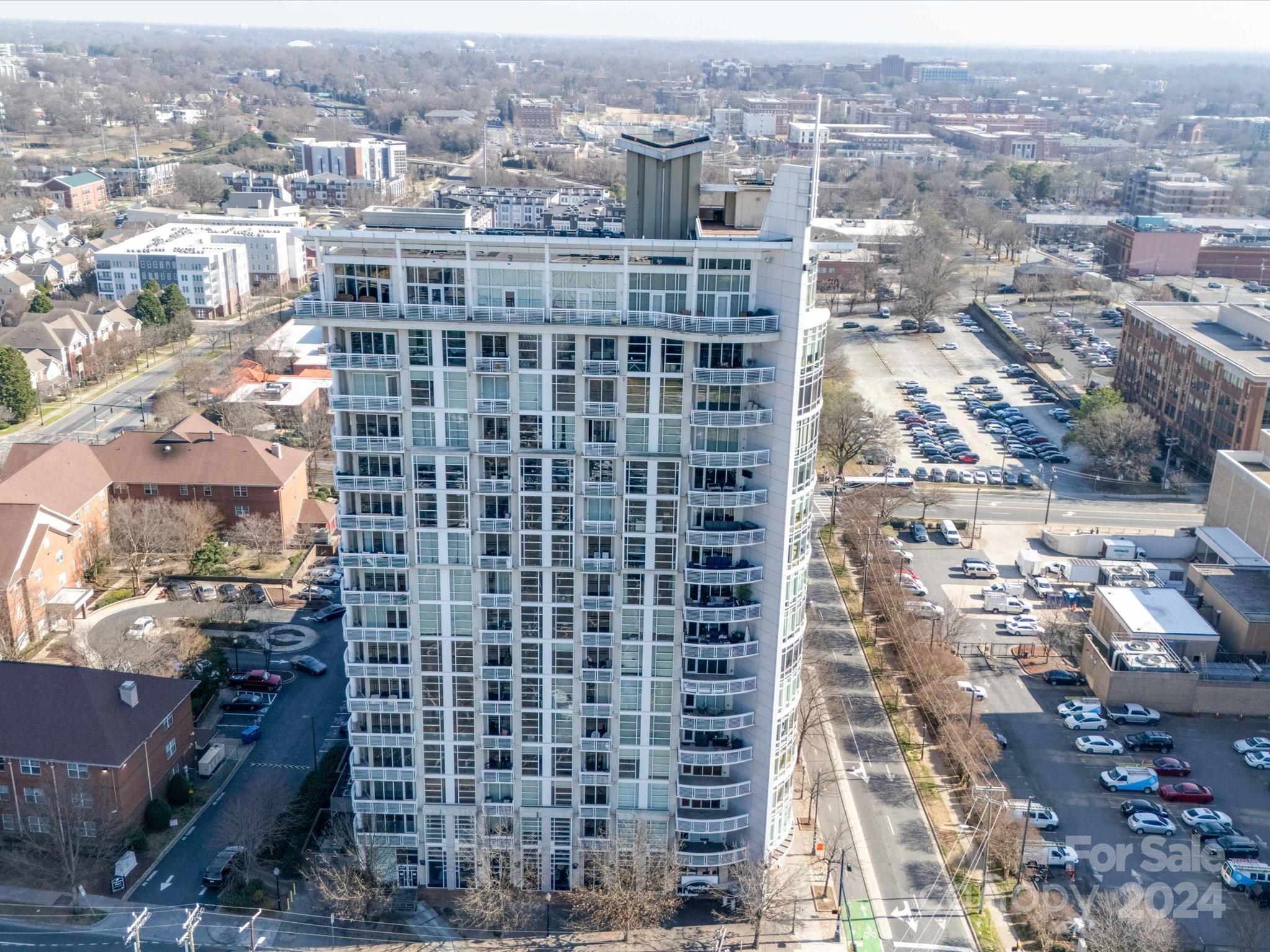 Courtside - Residential