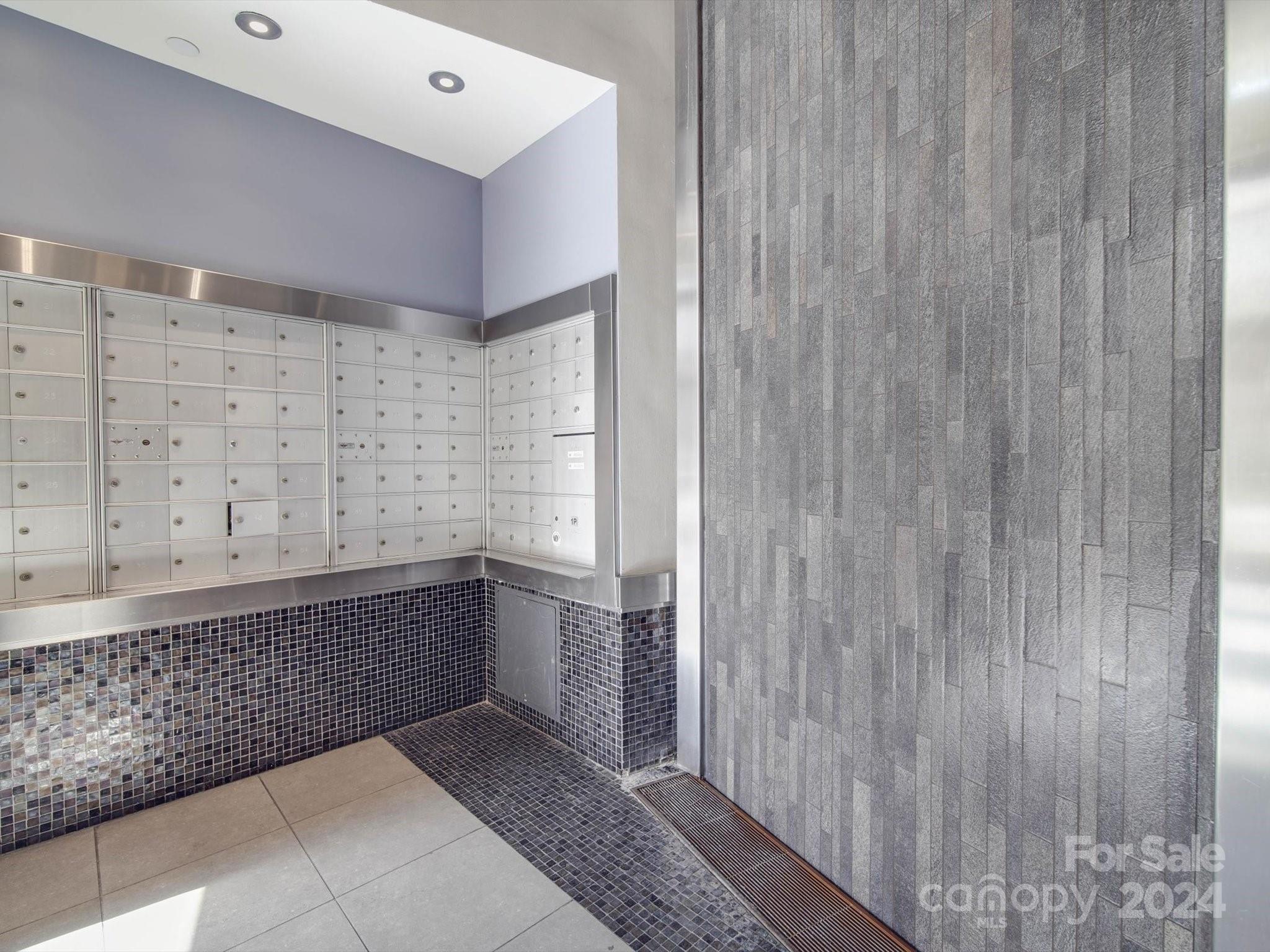 Courtside - Residential