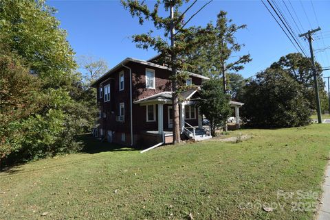 Photo of 208 S Myrtle School Road, Gastonia, NC 28052 (MLS # 4313930)