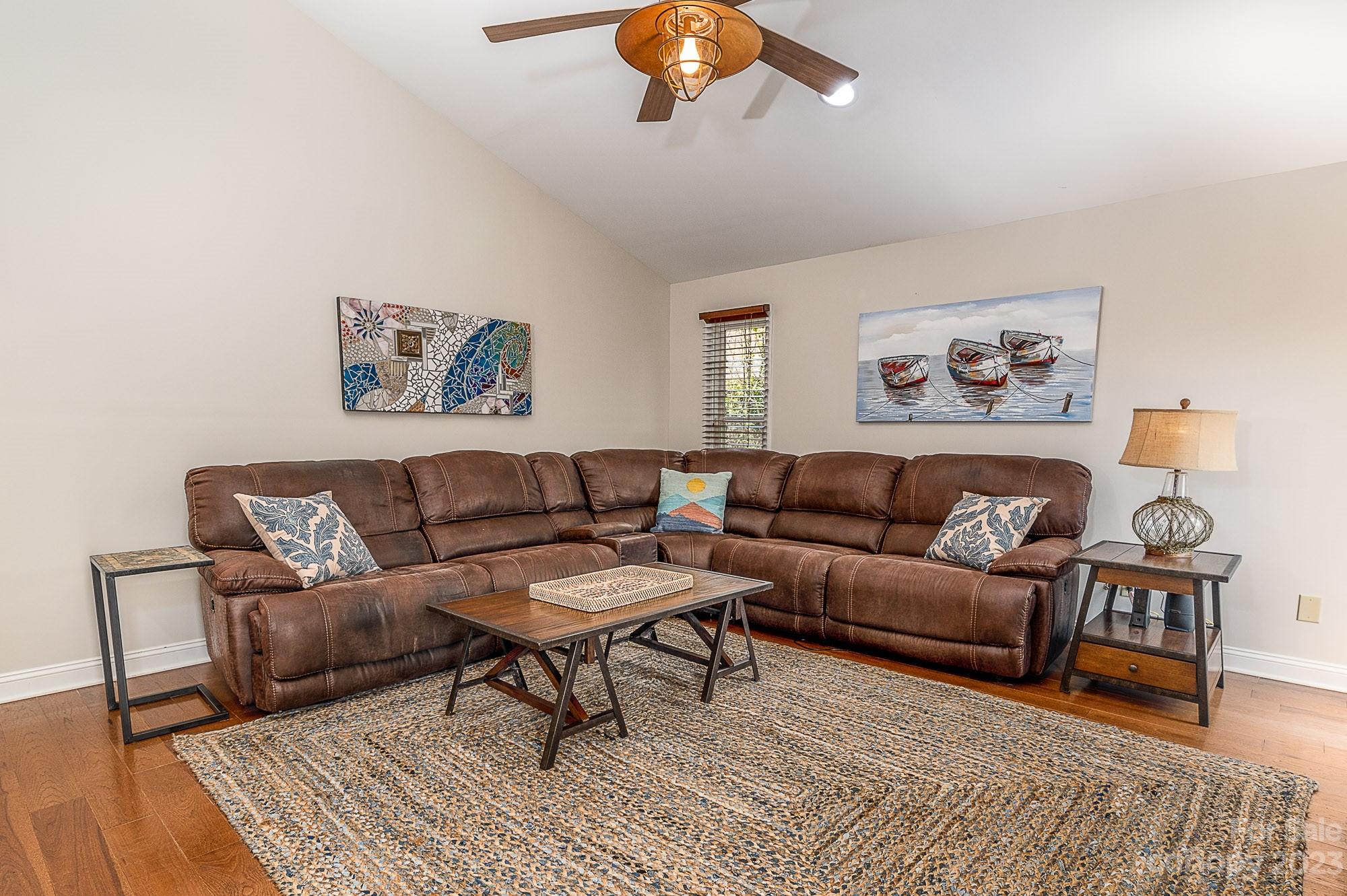 Sailors Lair - Residential