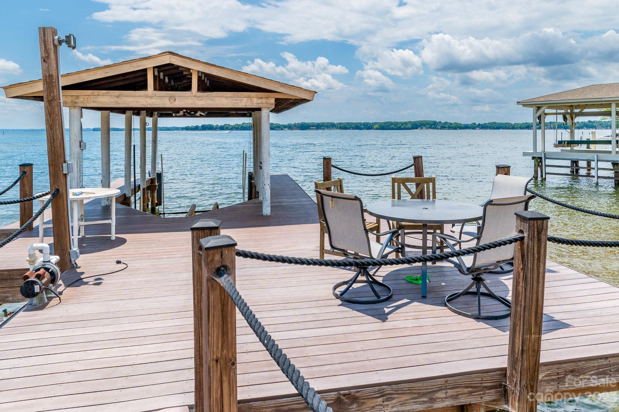 Sailors Lair - Residential