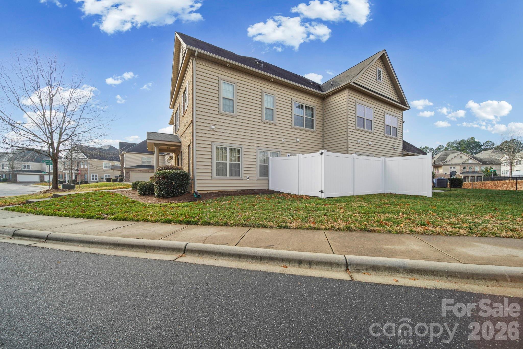 Riviera - Residential