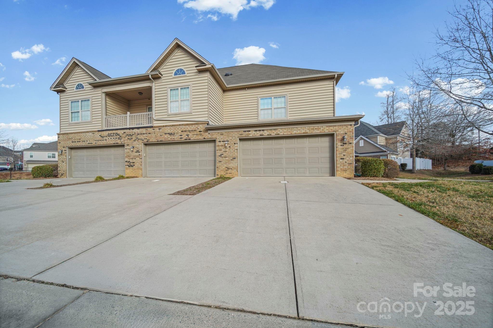 Riviera - Residential