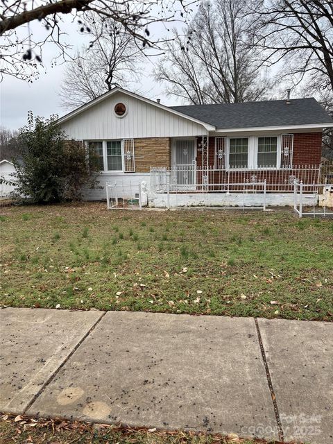 2836 Fordwood Drive Charlotte NC 28208