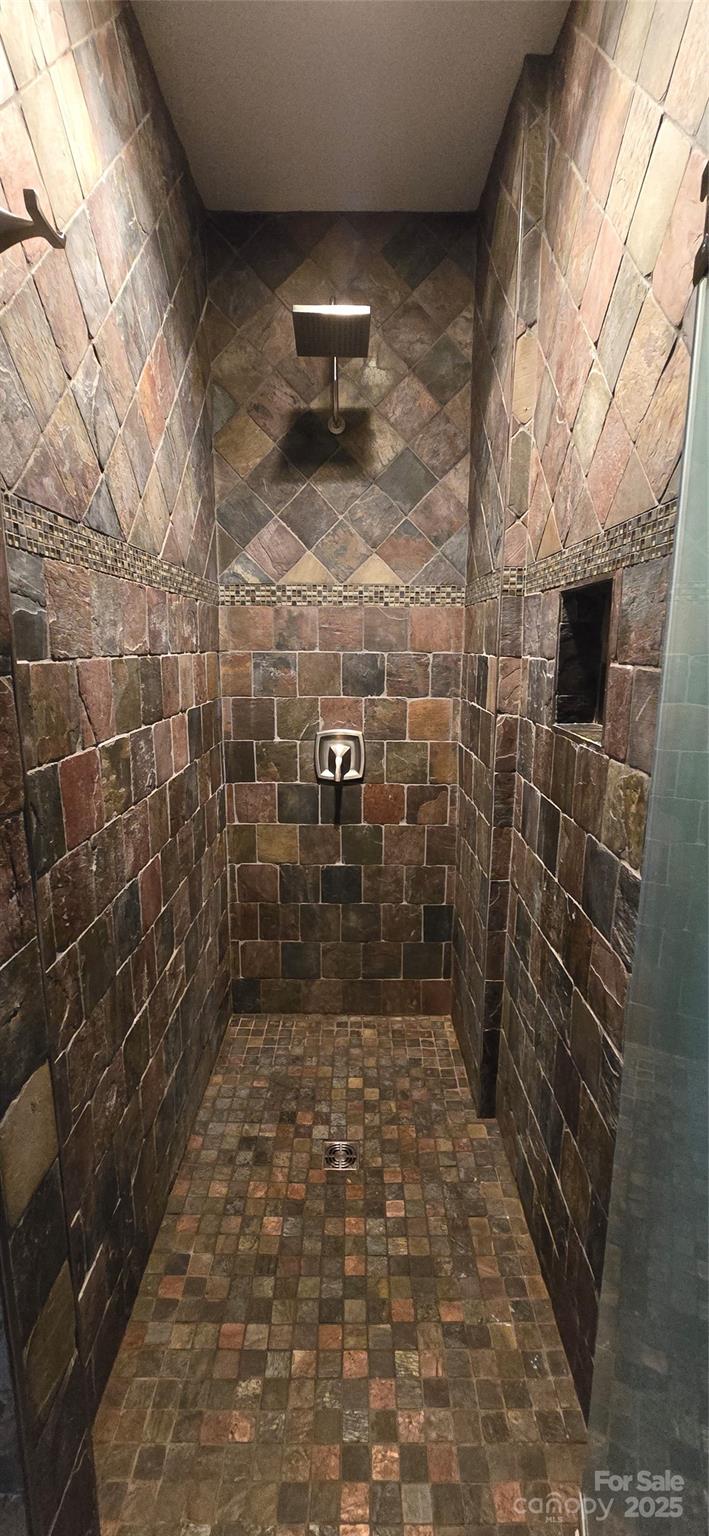 Greenridge Falls - Residential