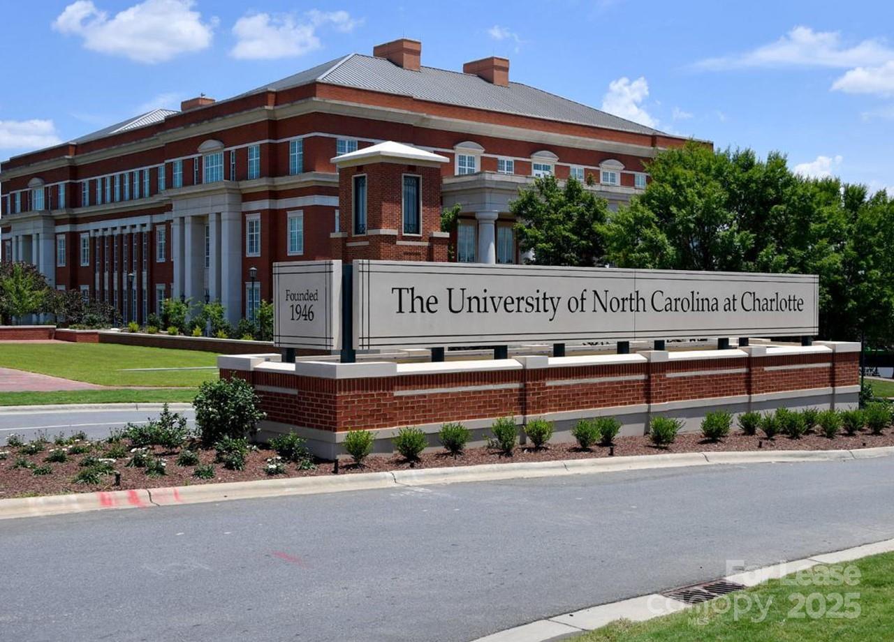 Charlotte, North Carolina 28213, United States, 3 Bedrooms Bedrooms, ,3 BathroomsBathrooms,Residential,Active,17811