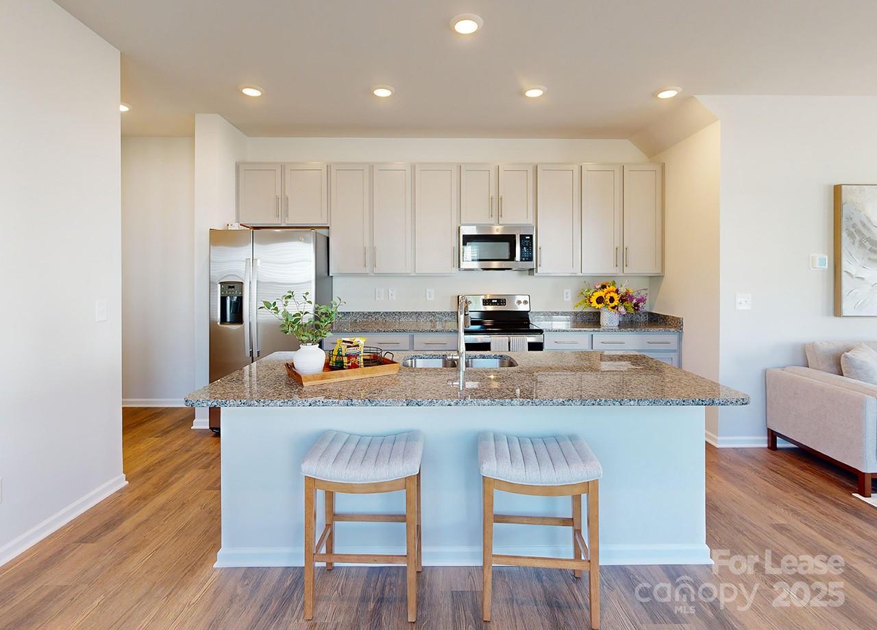 Charlotte, North Carolina 28213, United States, 3 Bedrooms Bedrooms, ,3 BathroomsBathrooms,Residential,Active,17811