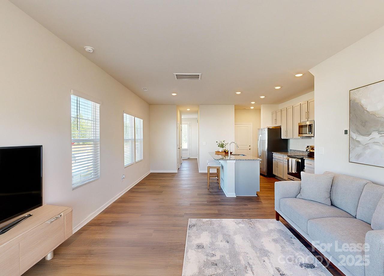 Charlotte, North Carolina 28213, United States, 3 Bedrooms Bedrooms, ,3 BathroomsBathrooms,Residential,Active,17811