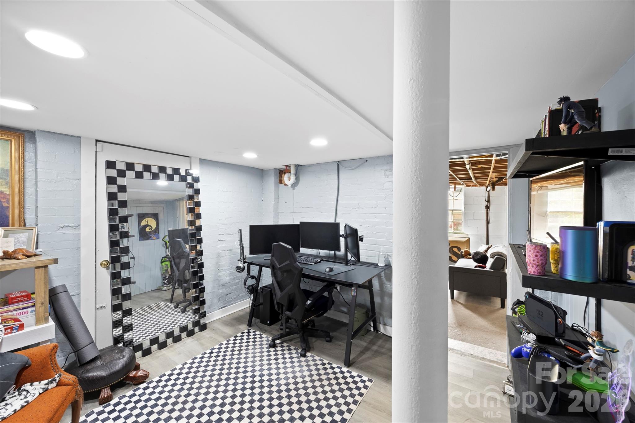 Forest Hills - Residential