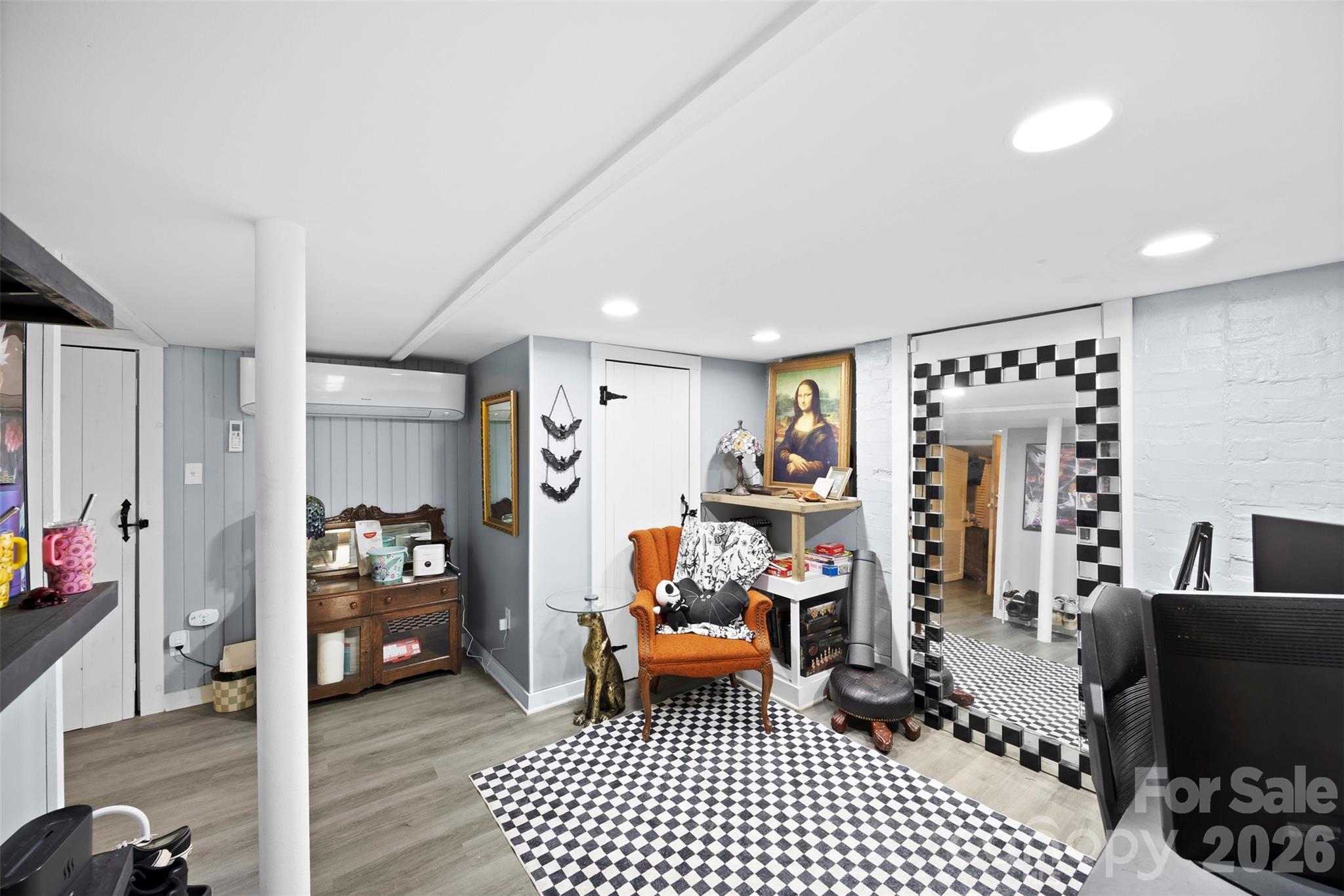 Forest Hills - Residential