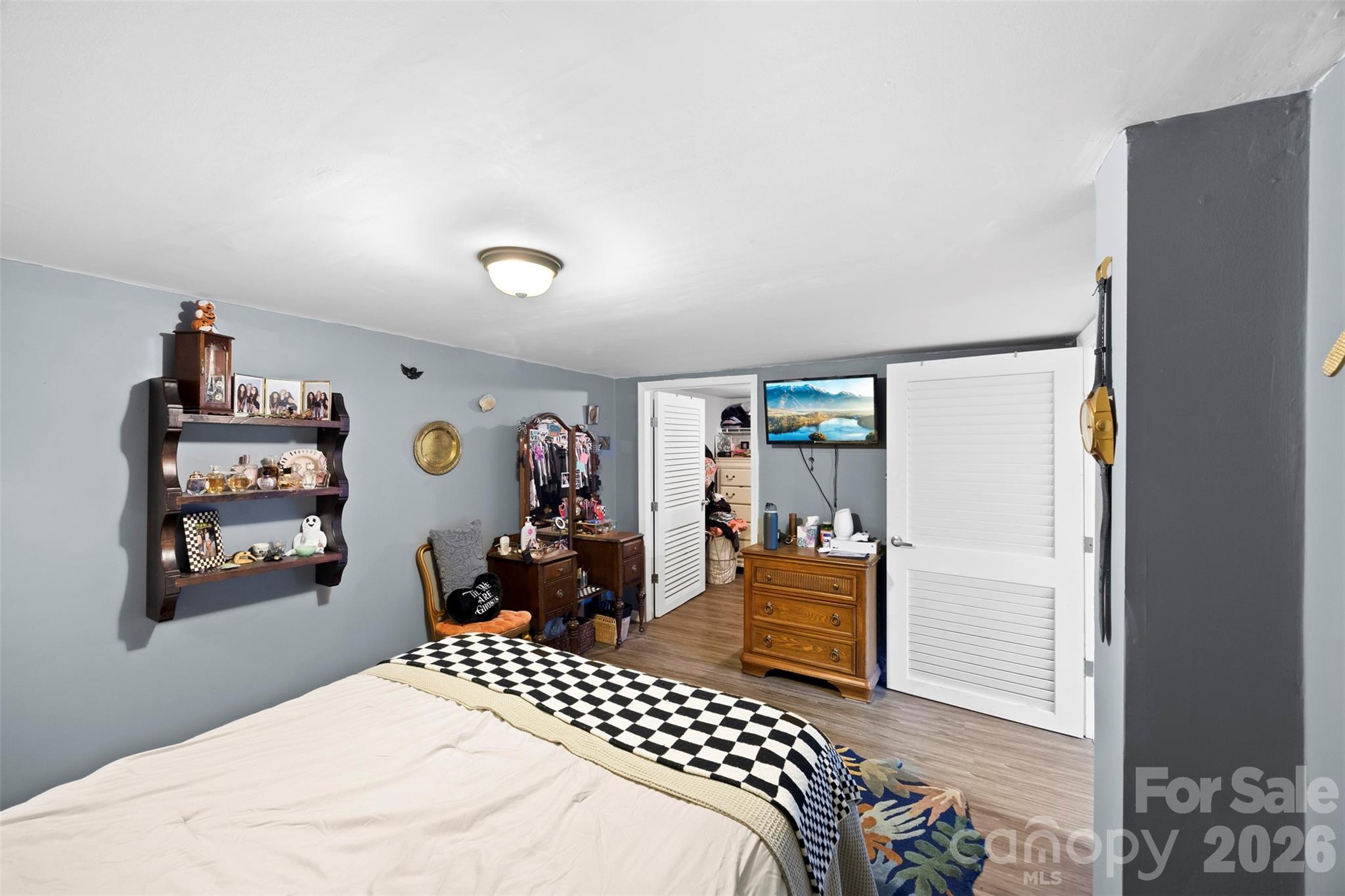 Forest Hills - Residential