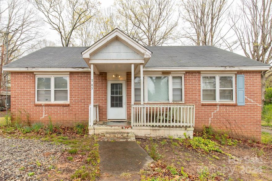 2 houses nestled on almost 2 acres close to Historic Downtown Chester, but just outside the city & no city taxes. Perfect for multi-family or live in 1 & rent out the other. Brick home is insulated &
 small house is partially insulated. Both homes are partially painted & have beautiful hardwood floors. Both homes share well & septic. There is a new well tank & pump & septic tank that has recently been flushed. Main house has a new HVAC system, hot water heater & updated bathroom & loft area! The smaller/guest house has new insulated windows, air unit & a fenced-in yard w/ patio walkway, lattice garden & fruit trees & bushes. Enjoy blueberries, figs & muscadines. Behind the smaller house, you’ll find a huge storage building that can be used for whatever you like. The storage building has running water & once power but is not presently hooked up. One room in barn is partially finished as living space. Being sold “as-is” & accepting cash offers only! No trespassing. By appointment only.