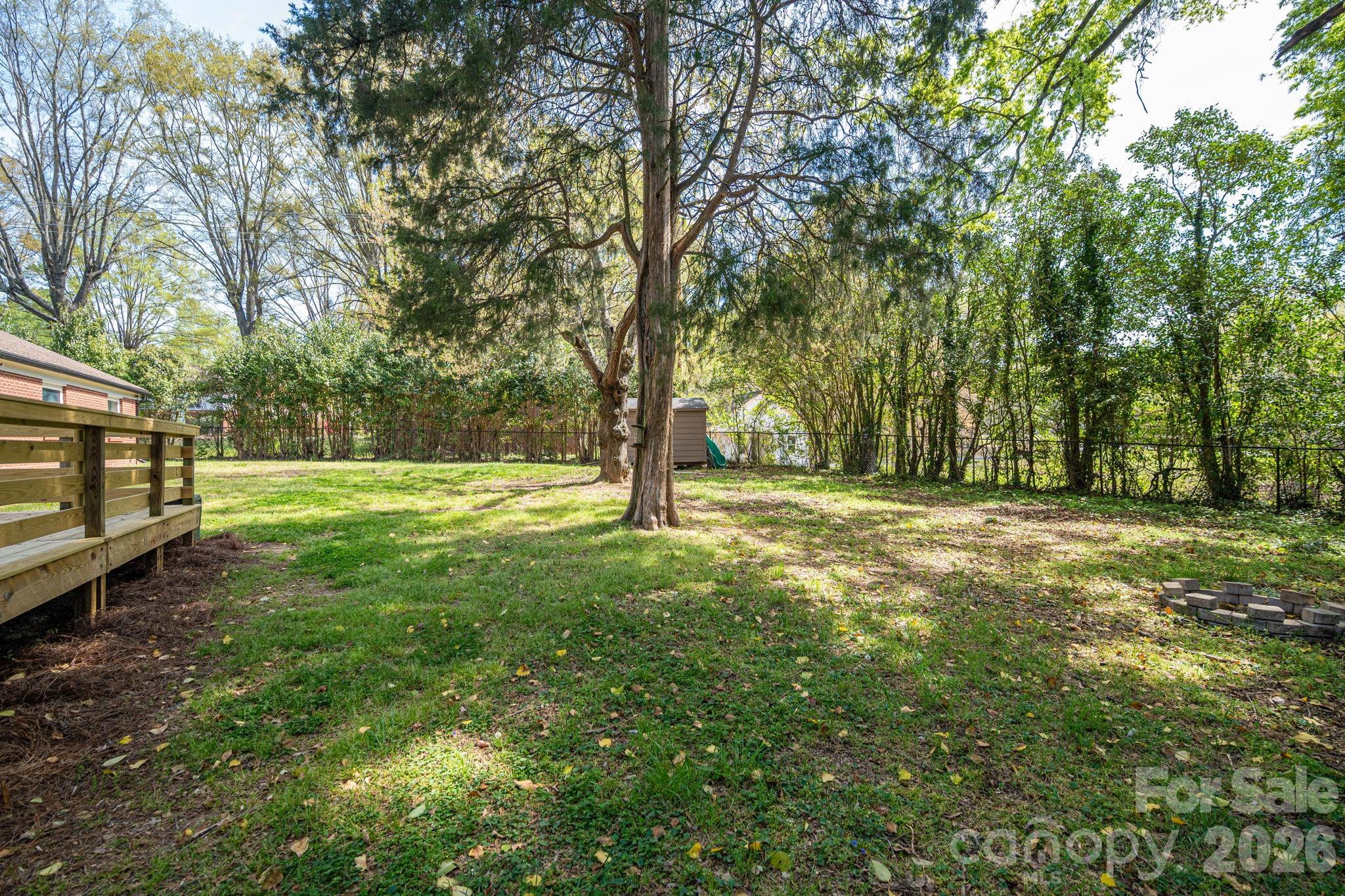 Houser Pines - Residential