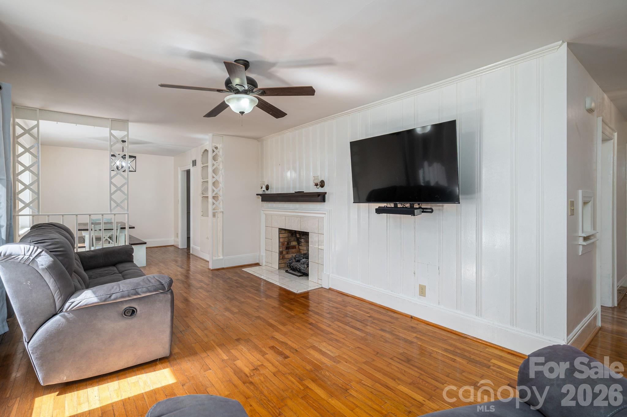 Houser Pines - Residential