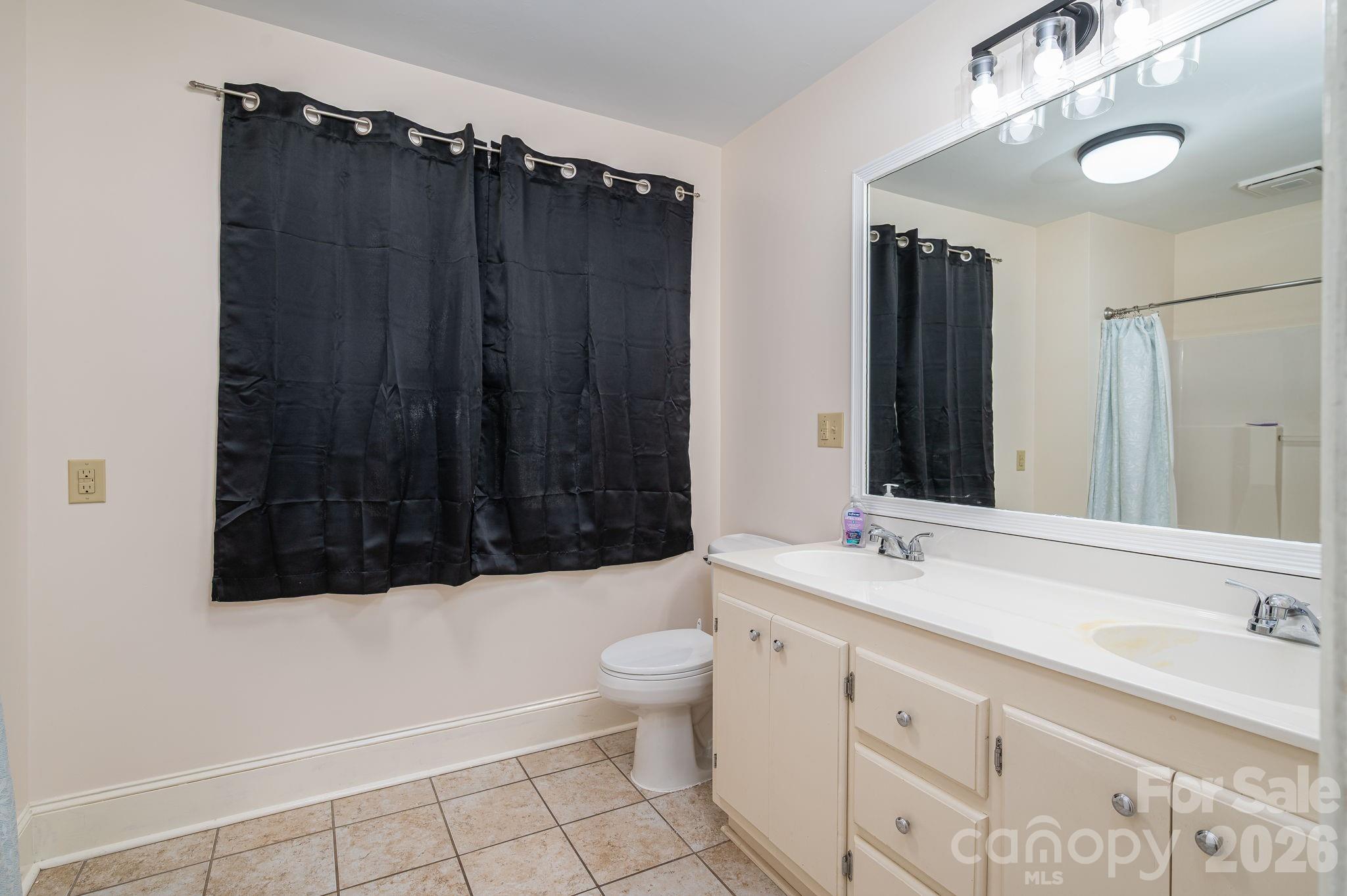 Houser Pines - Residential