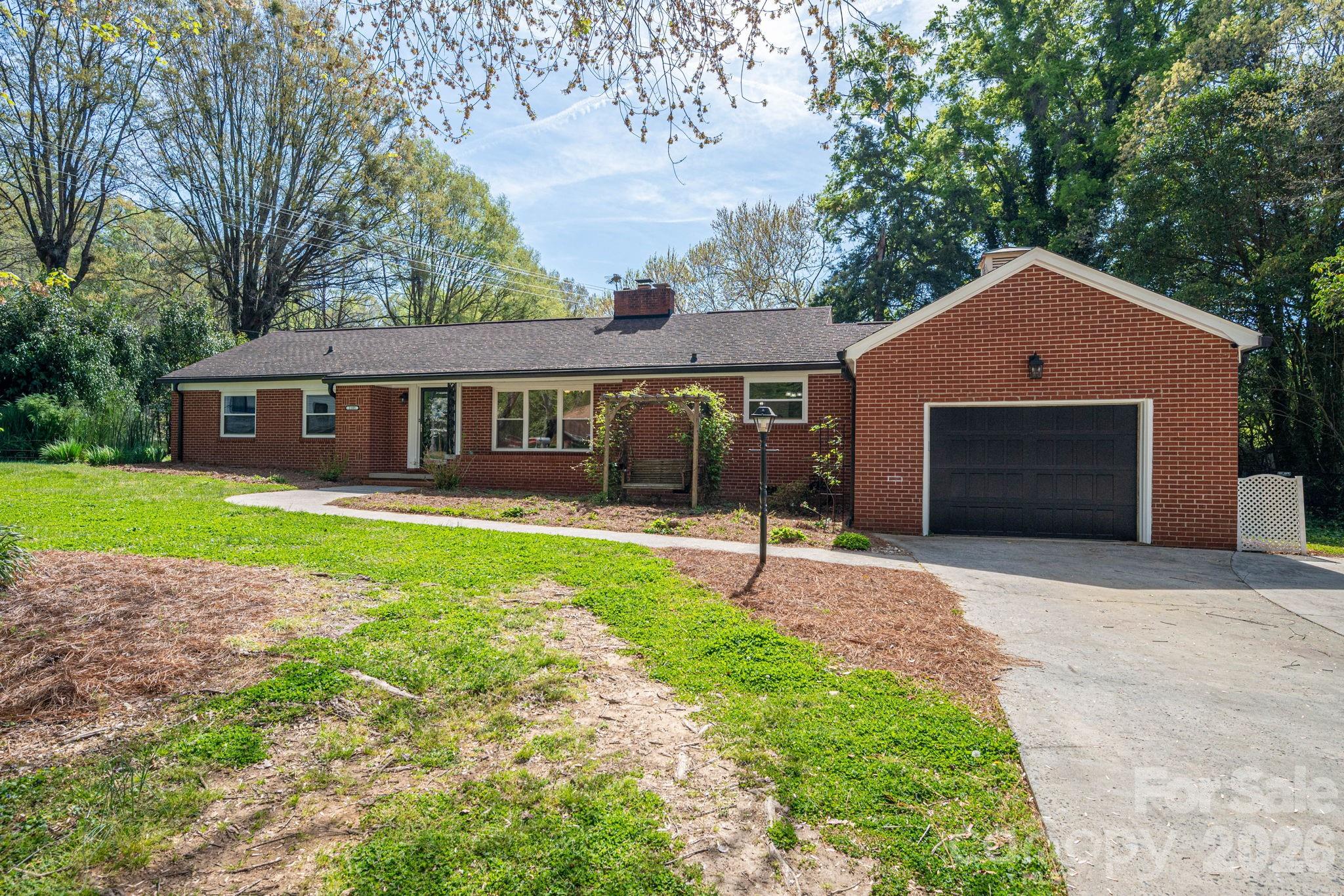 Houser Pines - Residential