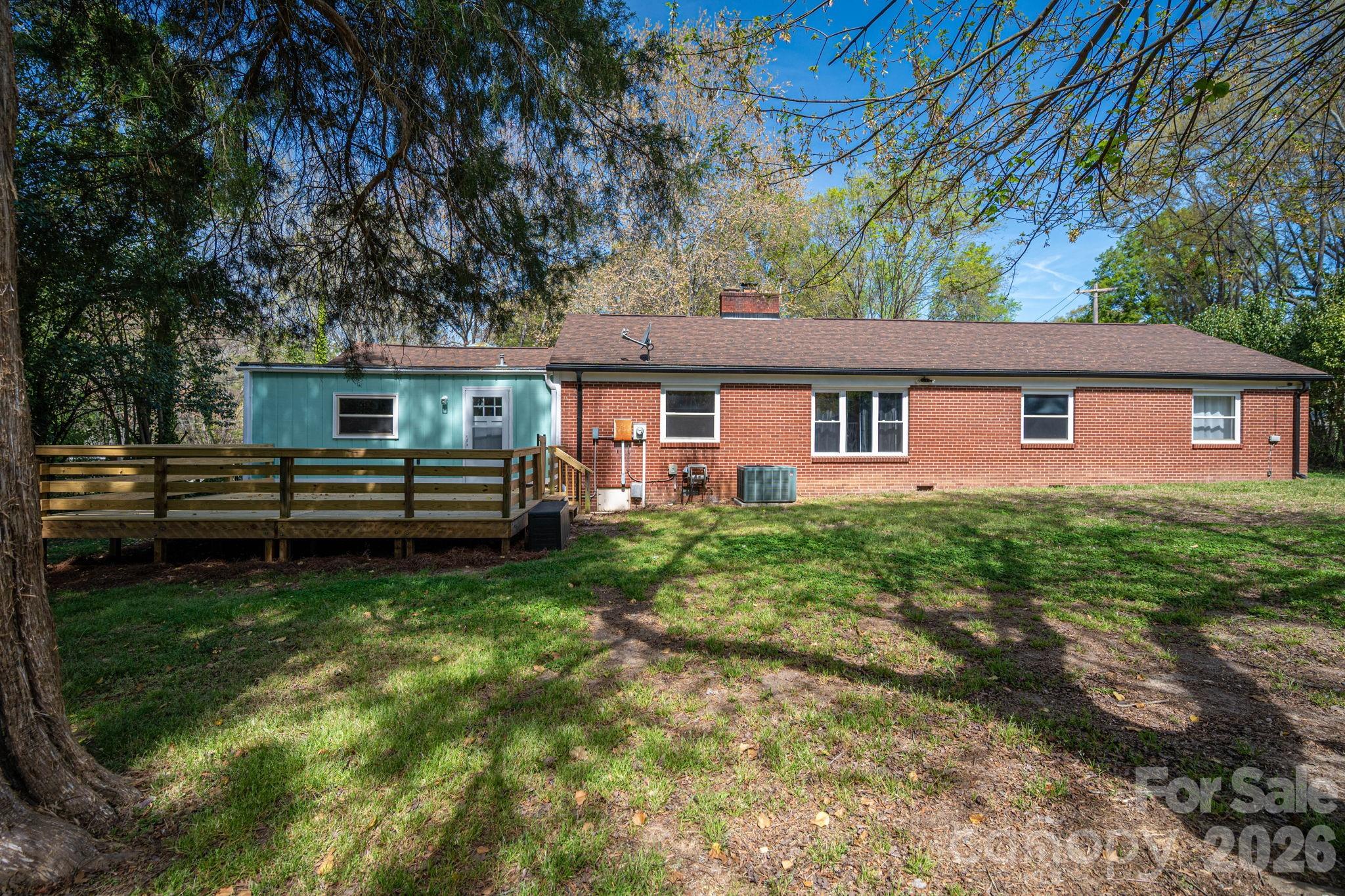 Houser Pines - Residential